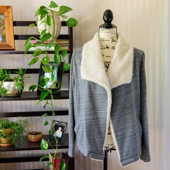 LOFT Tops - LOFT Sherpa Collared Sweatshirt Jacket